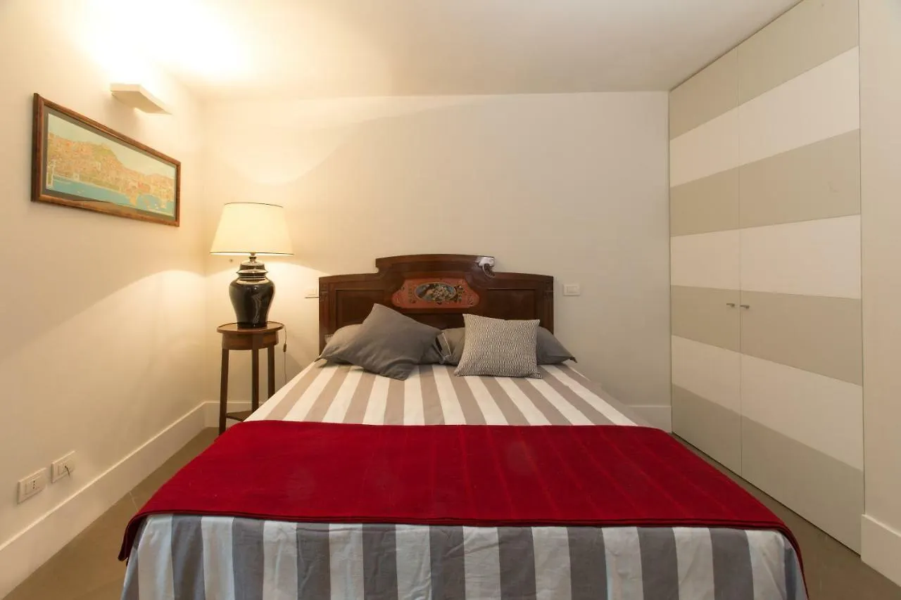 Apartmán Palazzo Reale - Monte Di Dio Neapol 0*,